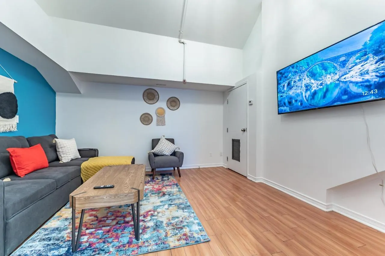 Apartment Downtown Townhomes Toronto